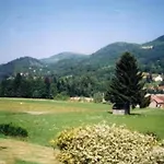 Alpine Near Cafes