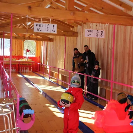 Chalet Chalet With Skiing And Horse Riding Nearby *