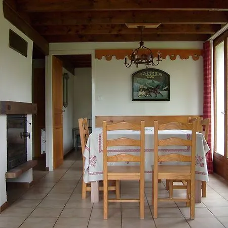 Chalet Alpine Near Cafes Le Ménil