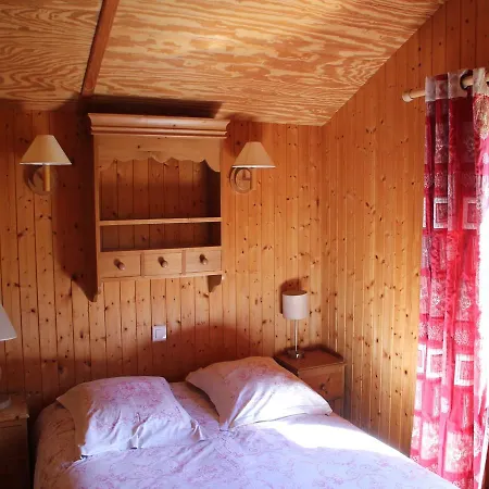 Chalet With Skiing And Horse Riding Nearby * Le Menil