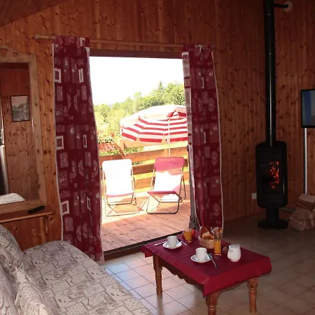 Chalet With Skiing And Horse Riding Nearby *