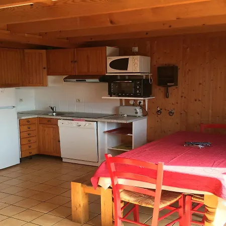 Chalet With Skiing And Horse Riding Nearby Le Menil