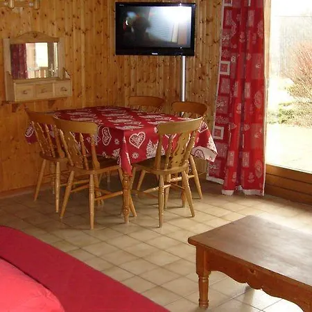 Chalet With Skiing And Horse Riding Nearby * Le Menil