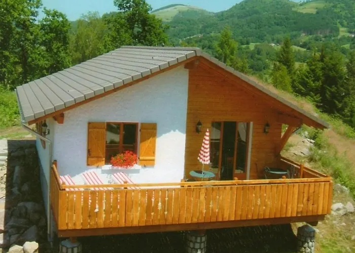 Alpine Near Cafes Le Ménil